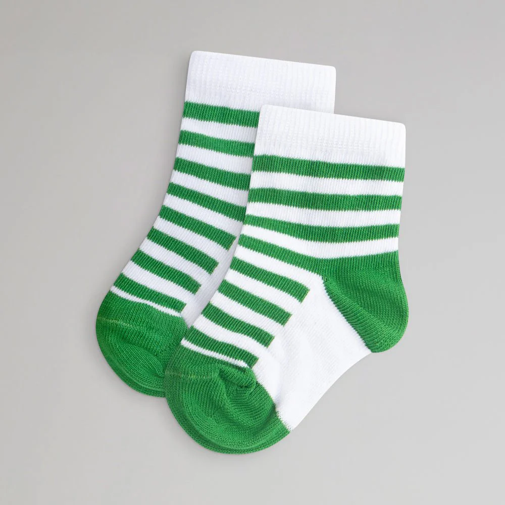 Celtic 2 Pack Green and White Baby Socks - Image 3