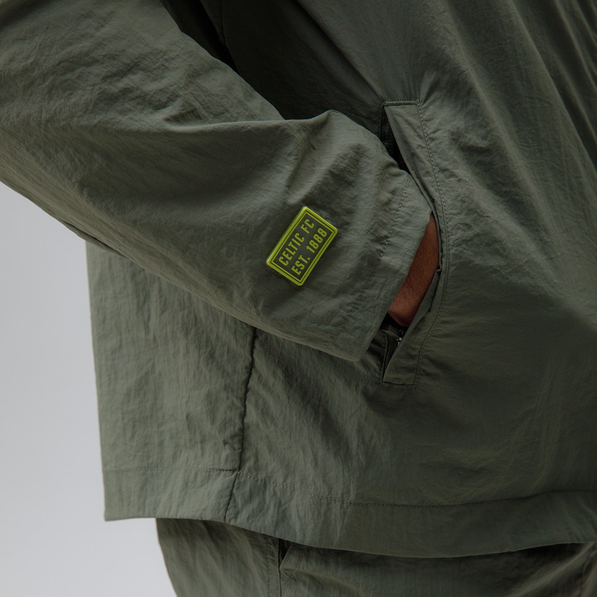 Celtic Crest Men's Cut & Sew Woven Khaki Jacket - Image 7