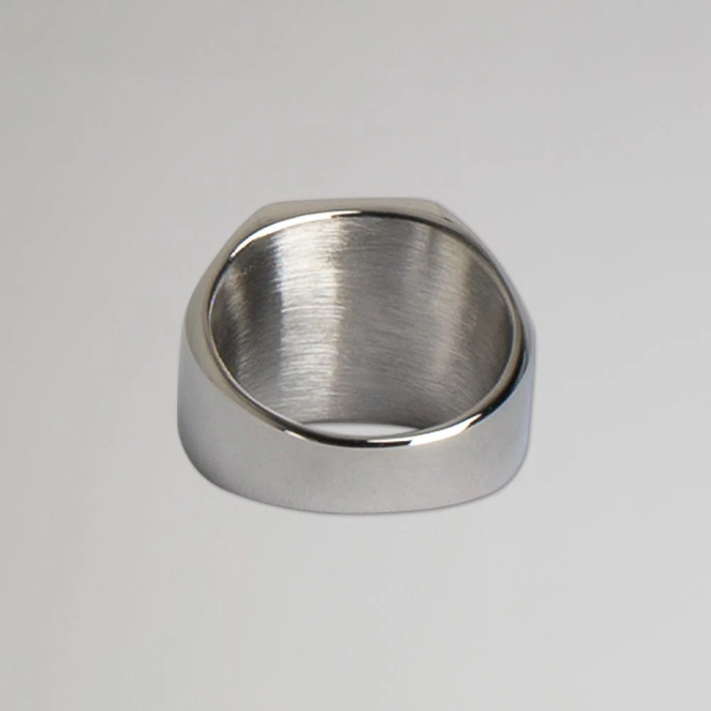 Celtic Crest Signet Ring - Image 4