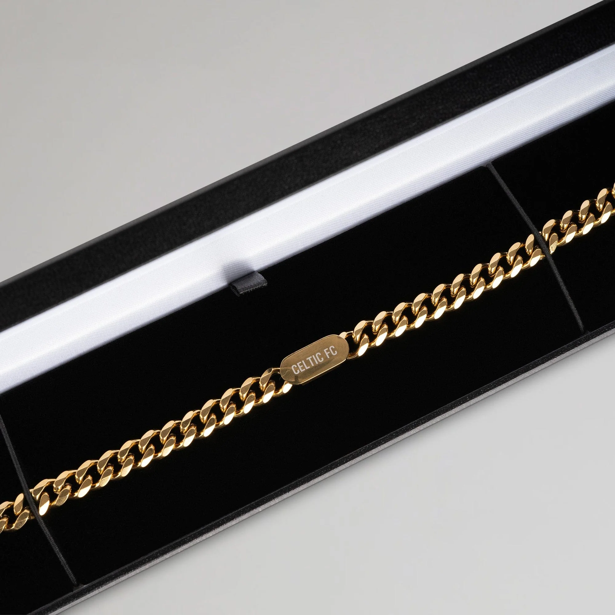 Celtic Gold Plated Chain Bracelet - Image 3