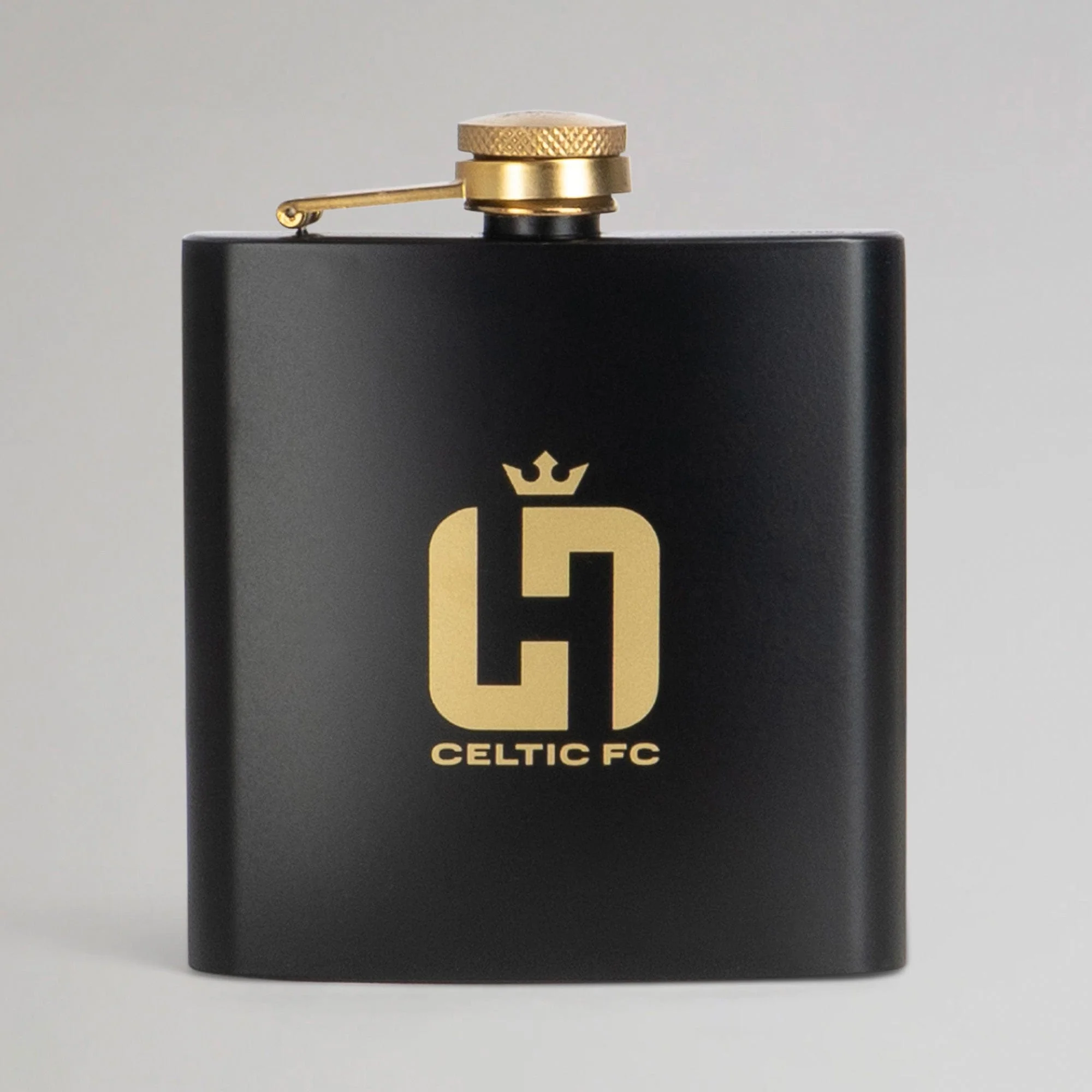 Celtic Henrik Larsson Black Hipflask Set - Image 2
