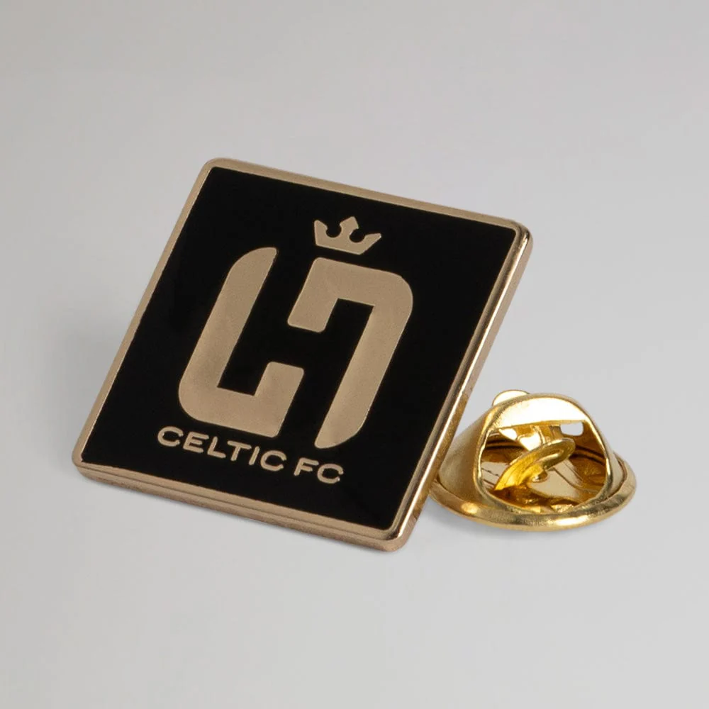 Celtic Henrik Larsson Black Pin Badge