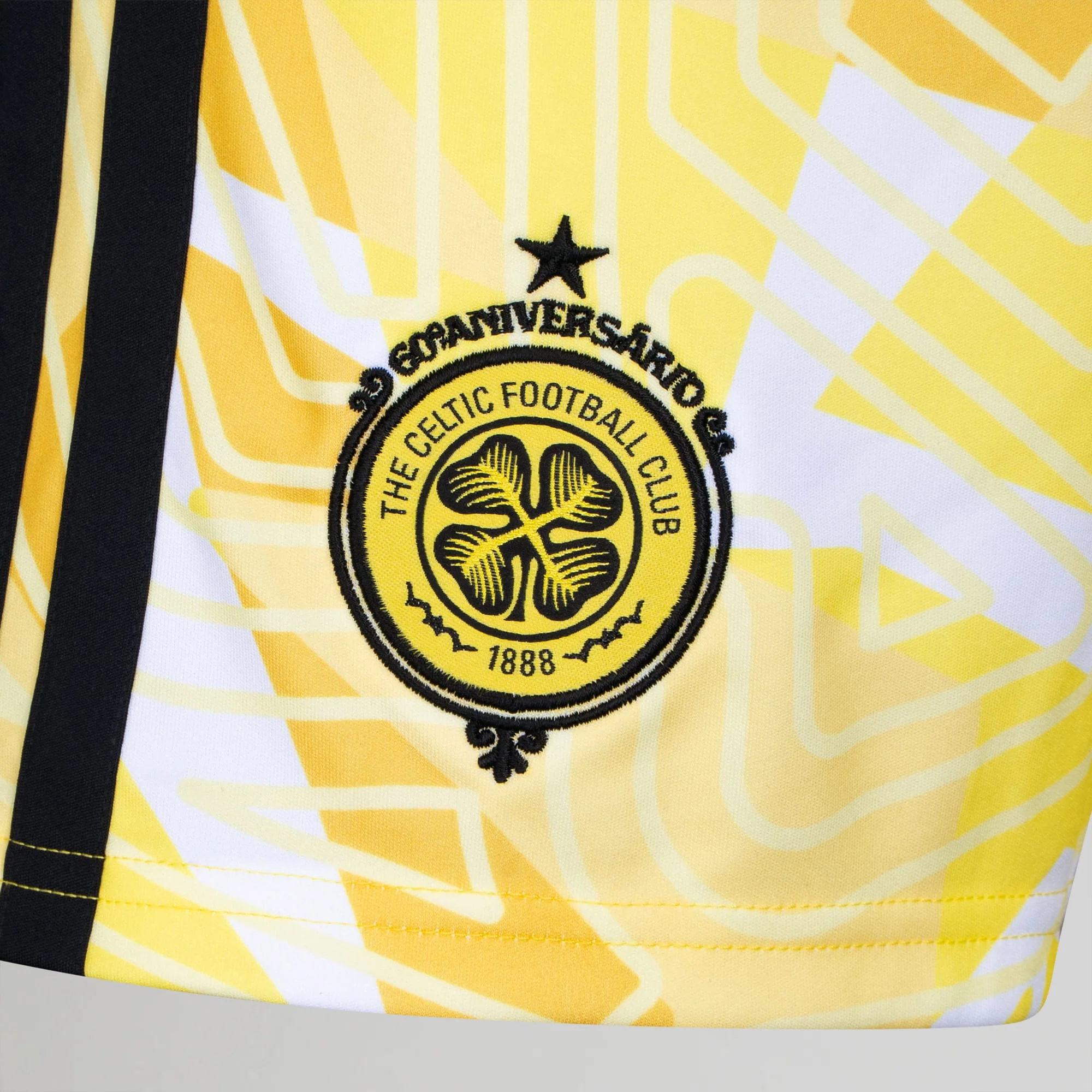 Celtic Junior 2026/27 Home Goalkeeper Shorts - Image 5