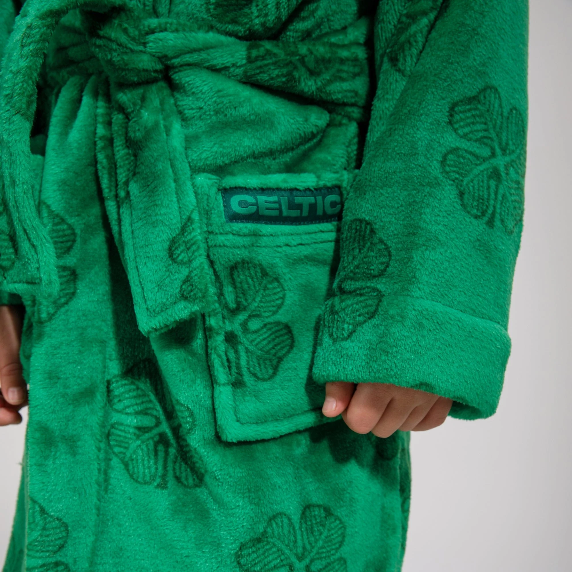 Celtic Junior Clover Print Robe - Image 5