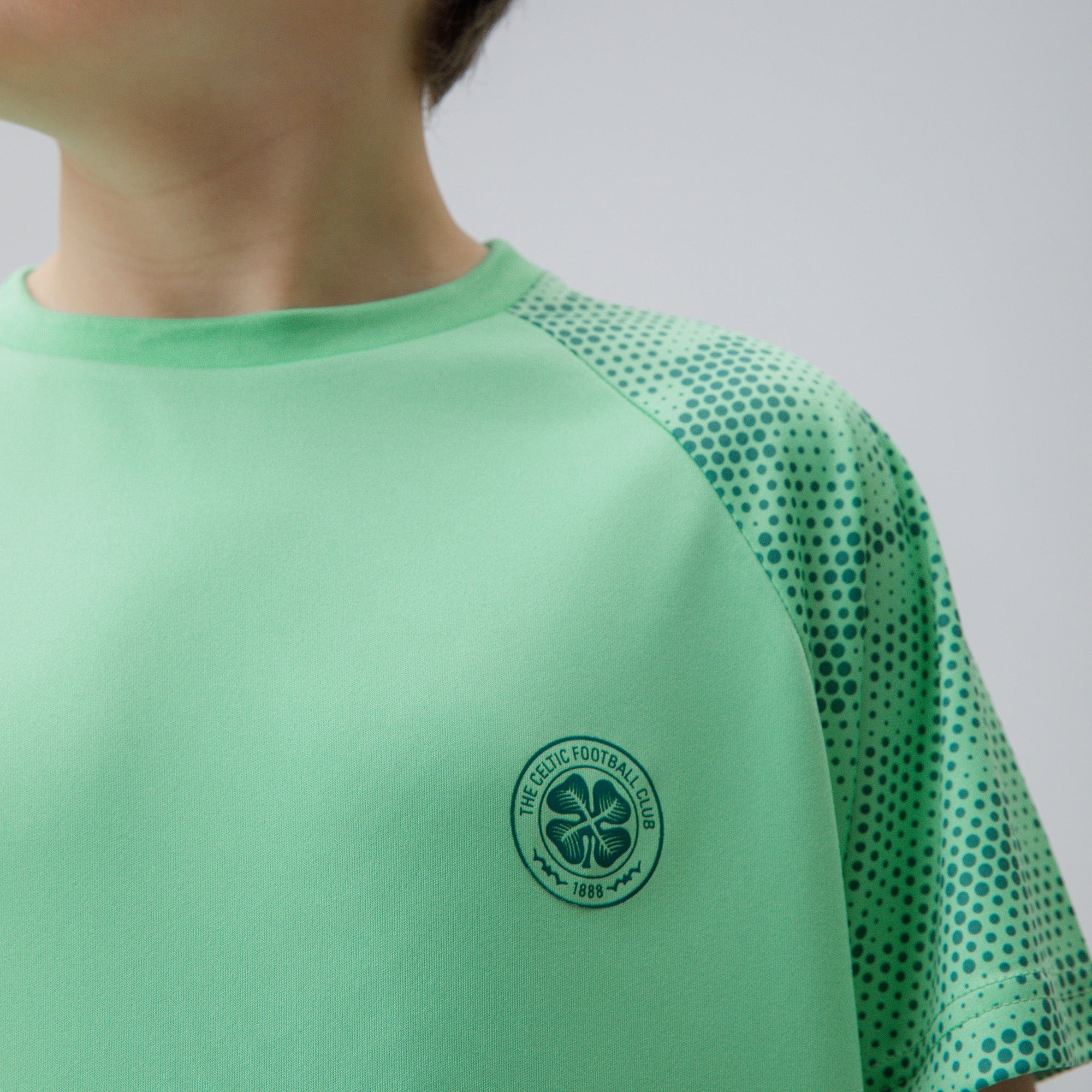 Celtic Junior Dot Print Green T-Shirt - Image 5