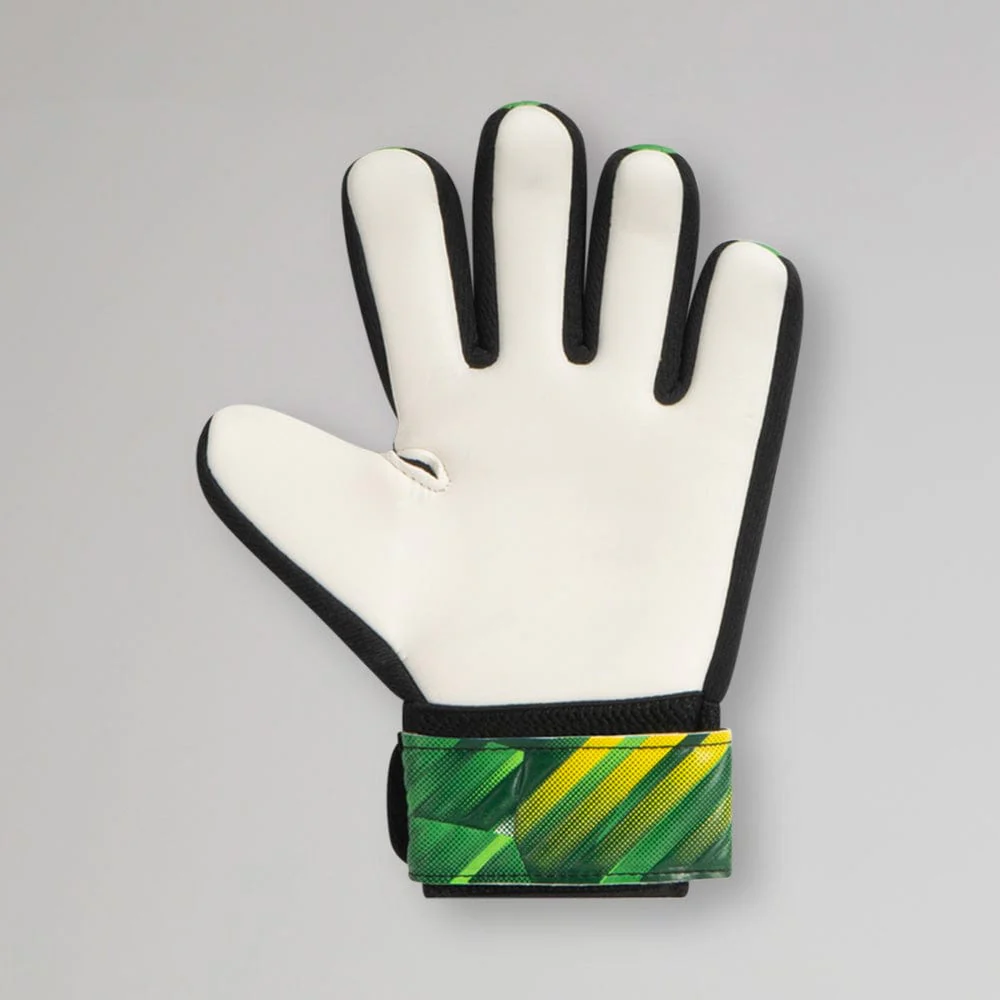 Celtic Junior Goalkeeper Gloves - Image 5