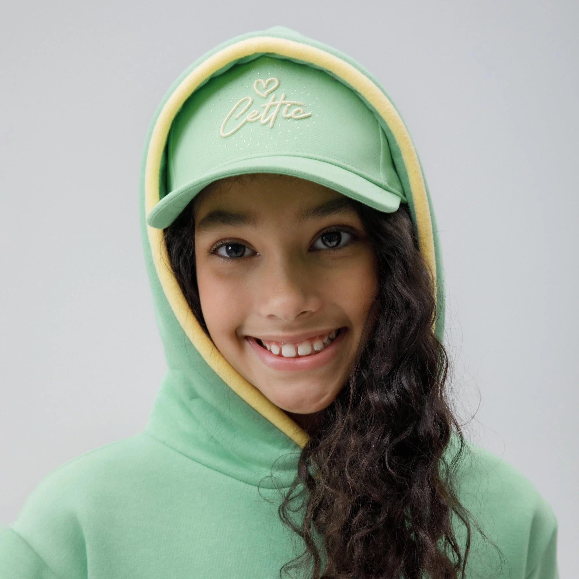 Celtic Junior Heart Cap - Image 3